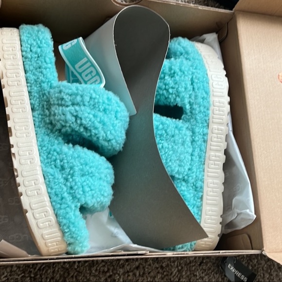 UGG Oh Fluffita - Picture 2 of 4